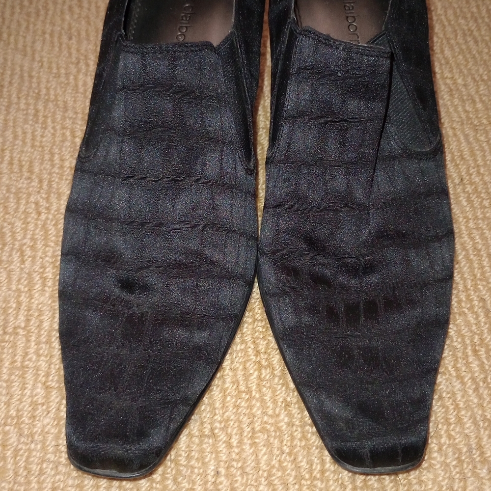 EUC LIZ CLAIBORNE Textured Alligator Print Heeled Boots. Gorgeous